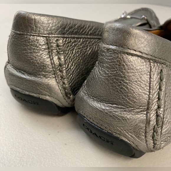 Coach Arlene loafers, Arlene Driving Moccasin style in Pewter/silver leather - Picture 9 of 12